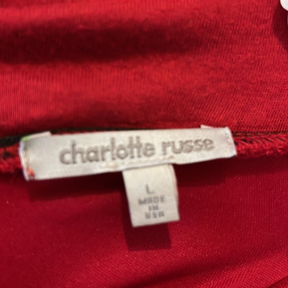 Red Skirt - Picture 4 of 4